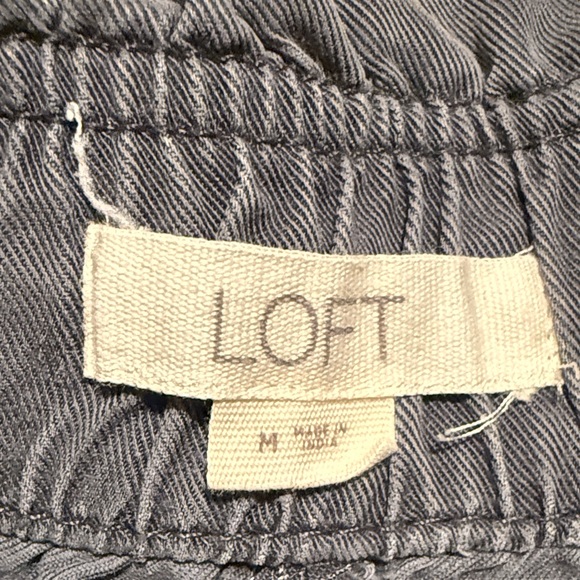 LOFT Charcoal Shorts - Picture 2 of 4